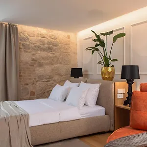 https://golden-gate-apartment-unique-location.splithotels.org